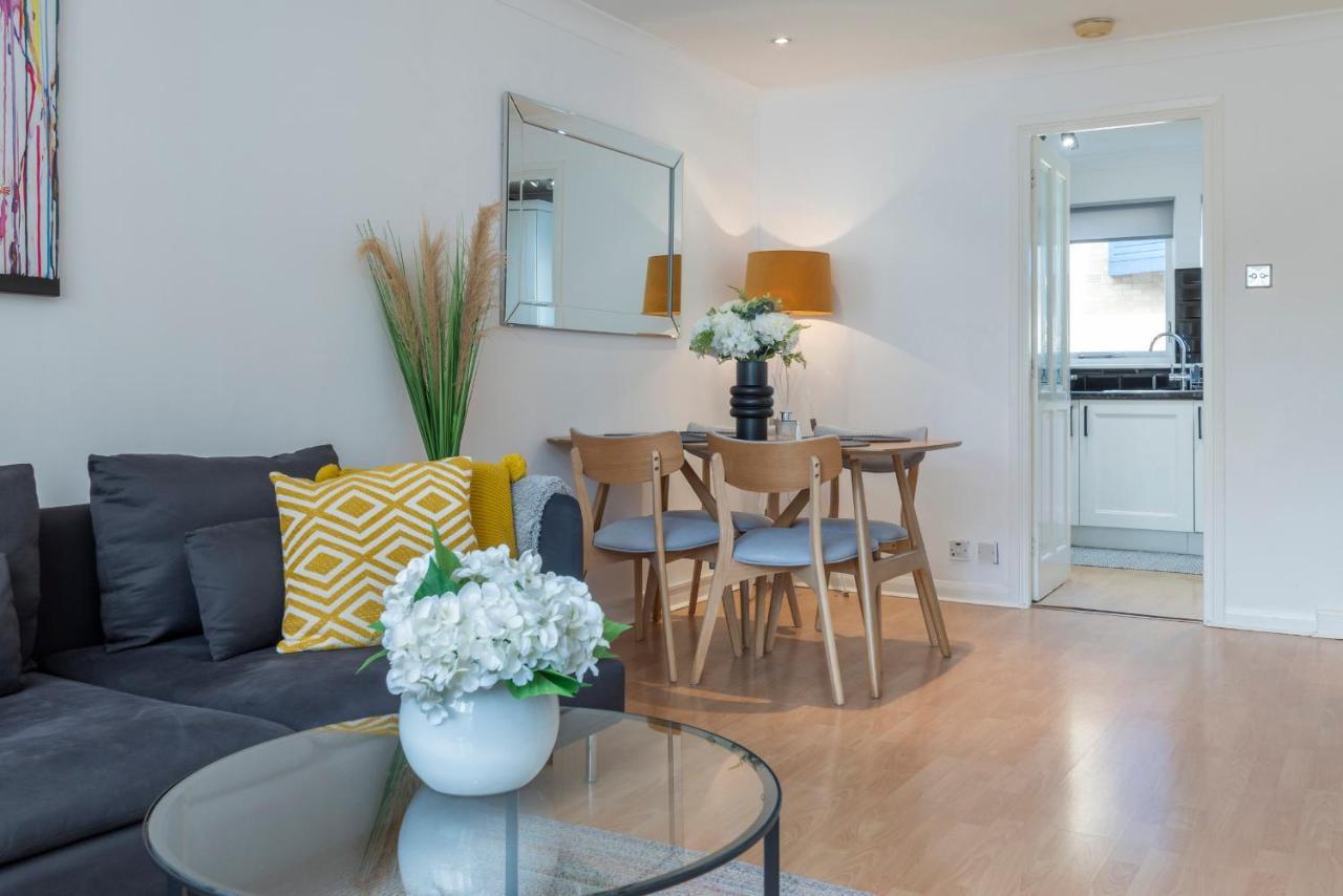 Apartamento 2 Bed Town House With Garden In Hackney, Londres Exterior foto