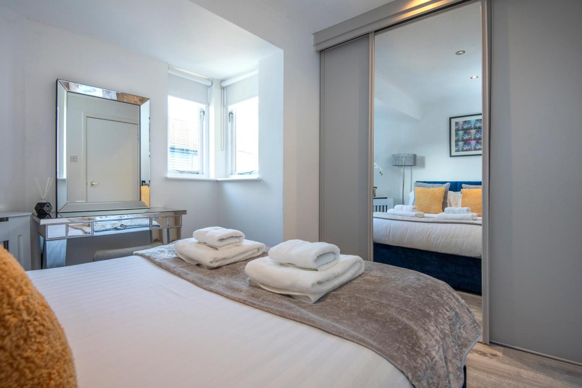 Apartamento 2 Bed Town House With Garden In Hackney, Londres Exterior foto