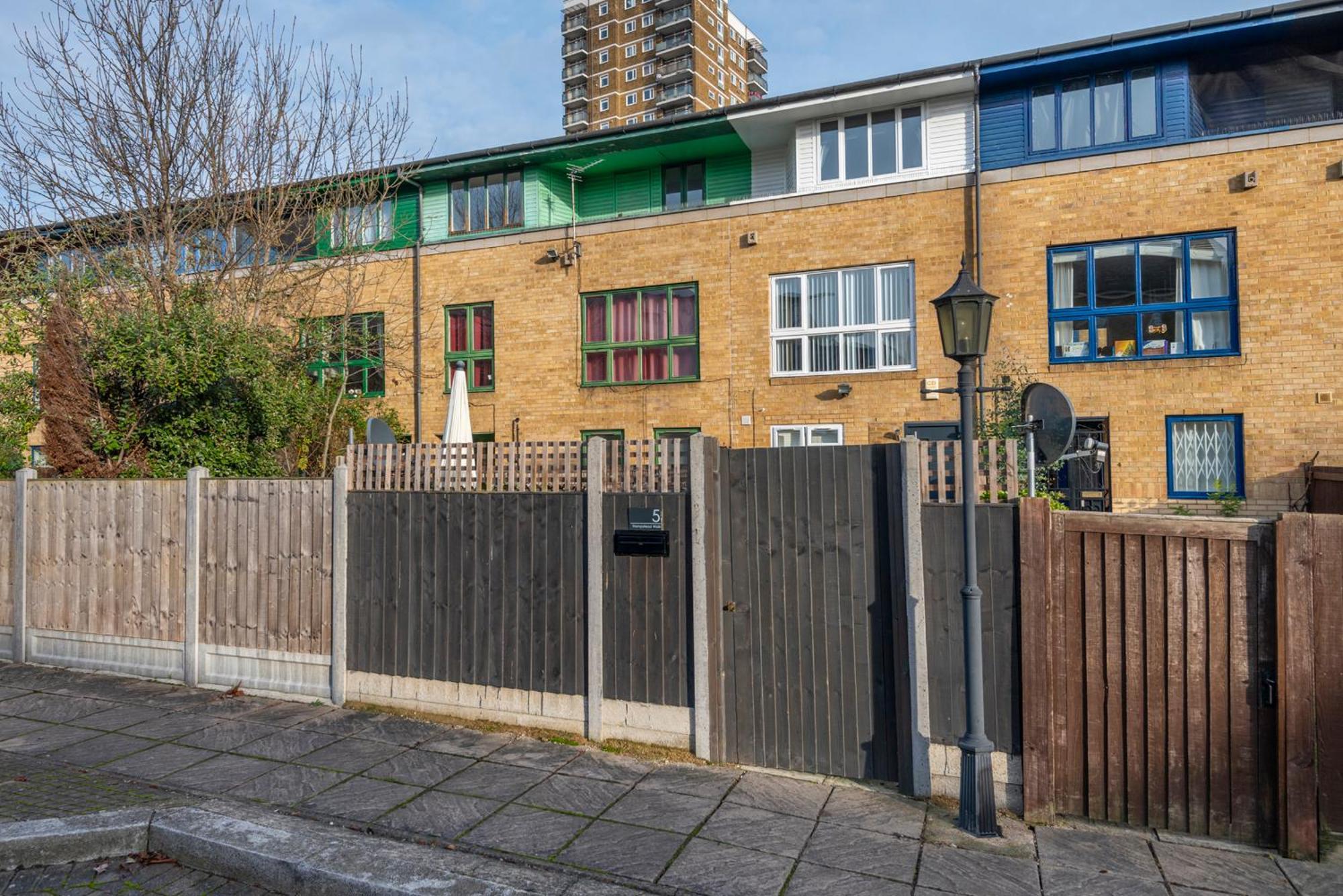 Apartamento 2 Bed Town House With Garden In Hackney, Londres Exterior foto