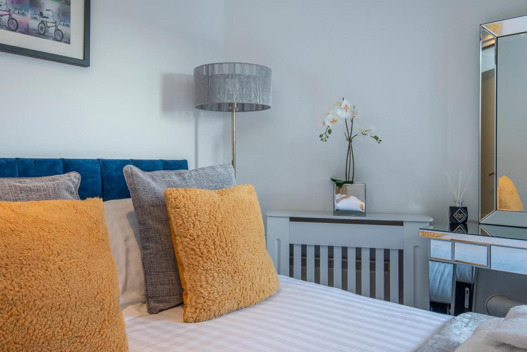 Apartamento 2 Bed Town House With Garden In Hackney, Londres Exterior foto
