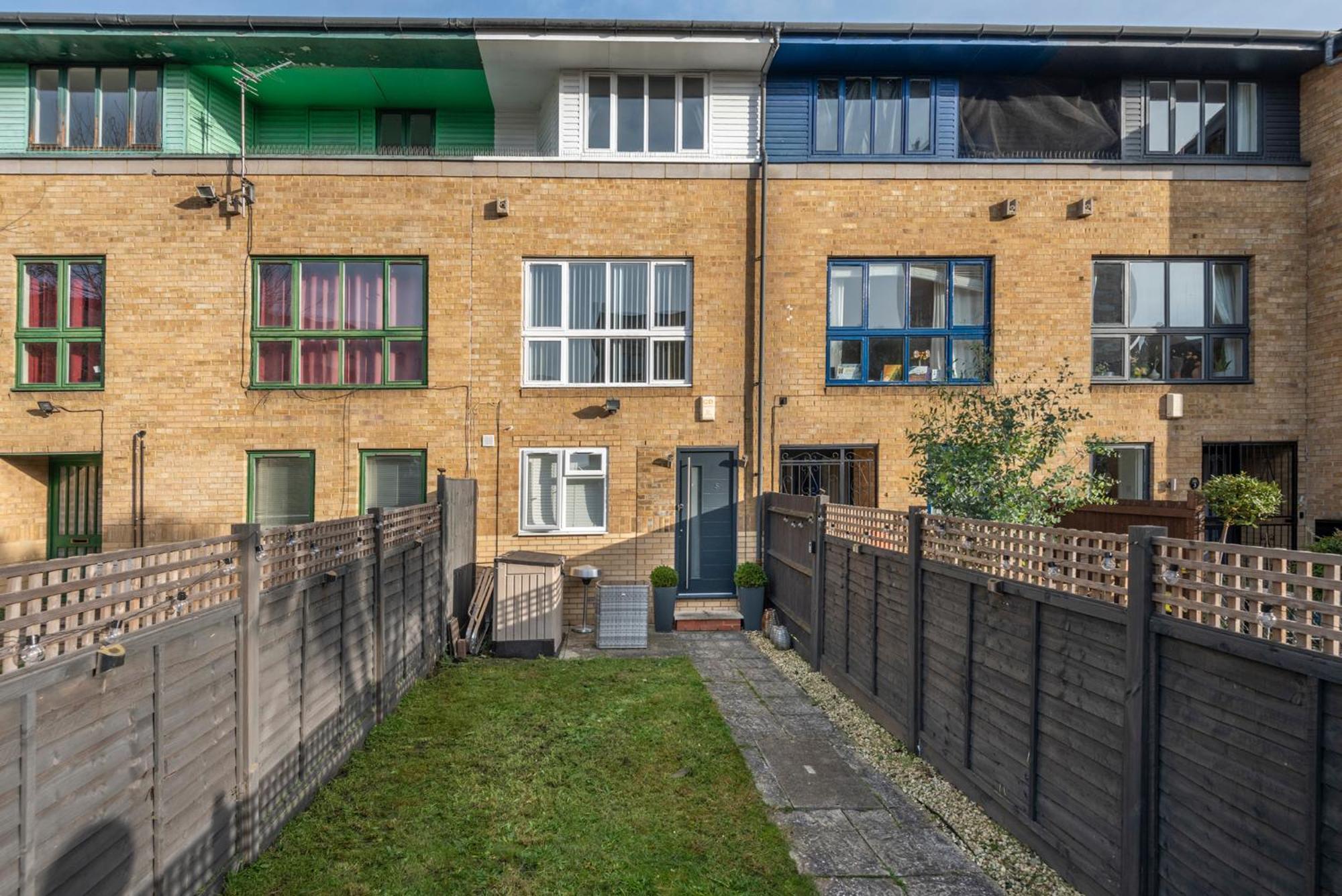 Apartamento 2 Bed Town House With Garden In Hackney, Londres Exterior foto
