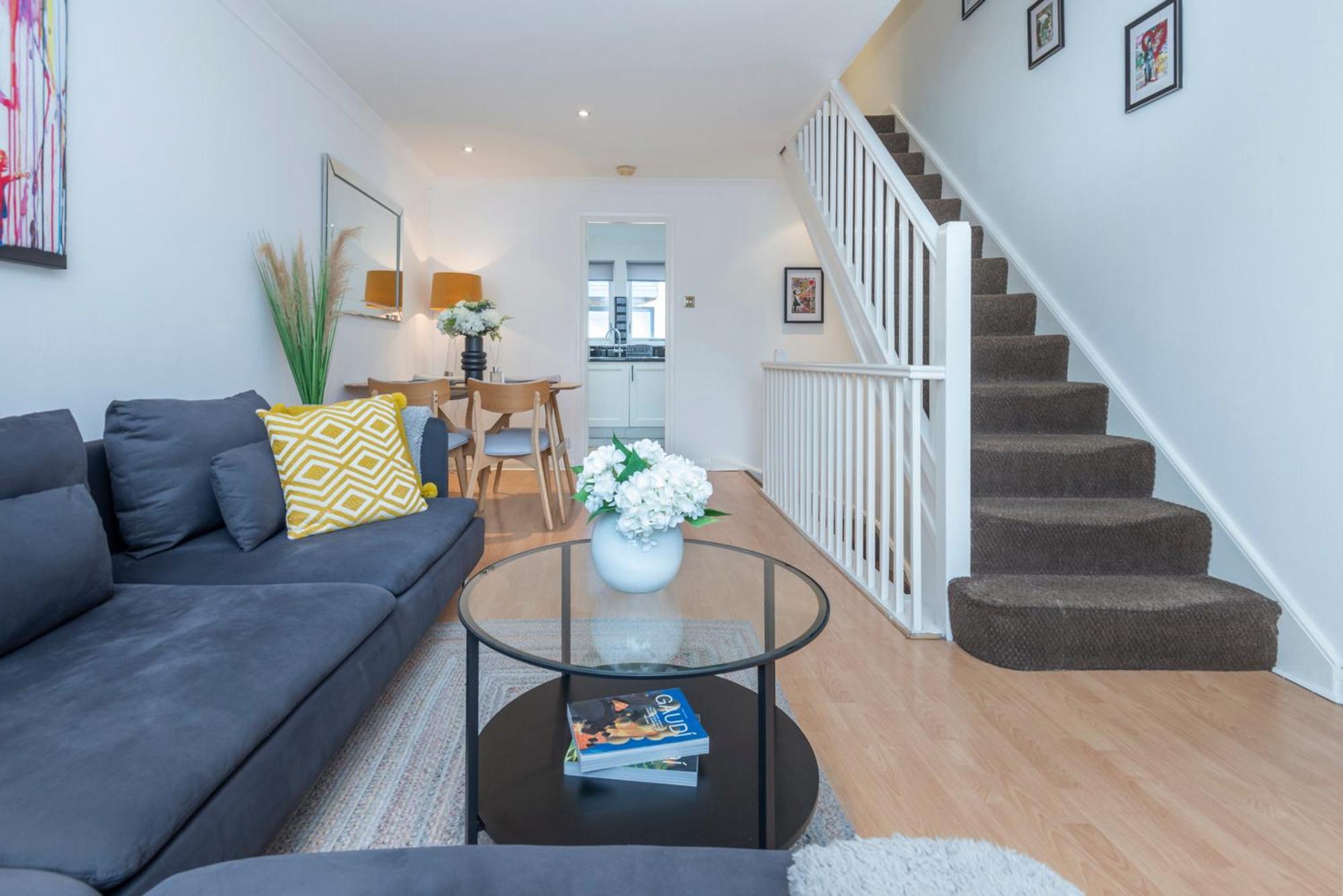 Apartamento 2 Bed Town House With Garden In Hackney, Londres Exterior foto
